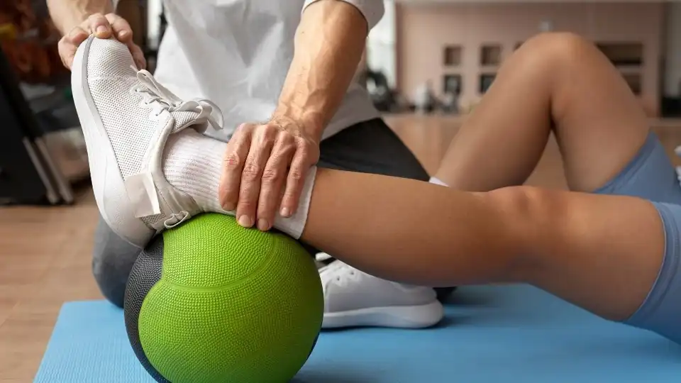 Capa do artigo Hidroterapia ou Fisioterapia: Qual a Melhor Opção para Tratar Dores Crônicas?